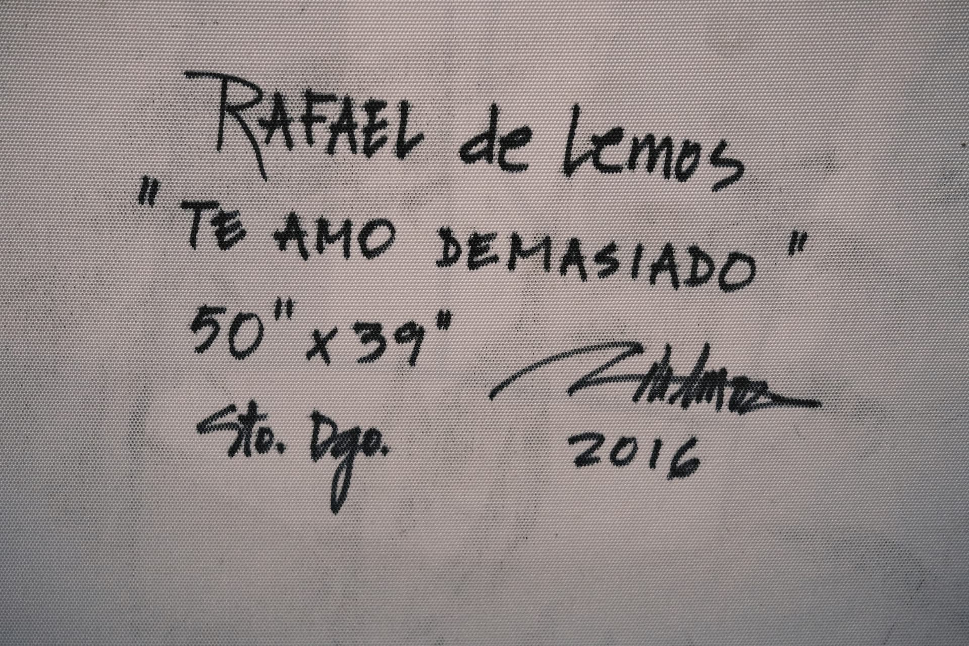 Reverso firmado de "Te amo demasiado": título, medidas y año manuscritos