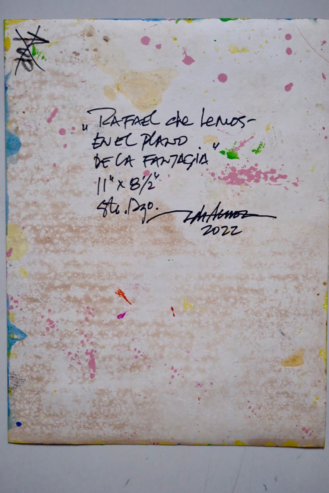 Reverso firmado de "En el plano de la fantasía", título, medidas y año manuscritos