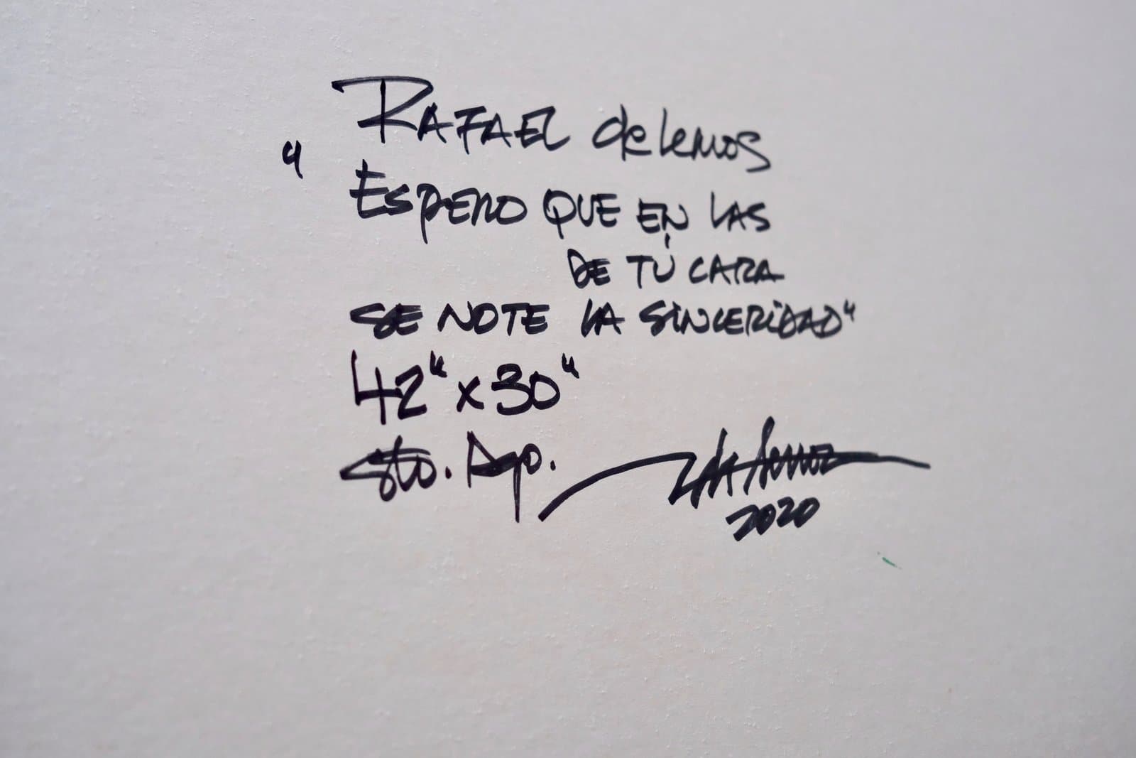 Reverso firmado de "Espero que en las líneas de tu cara se note la sinceridad", título, medidas y año manuscritos