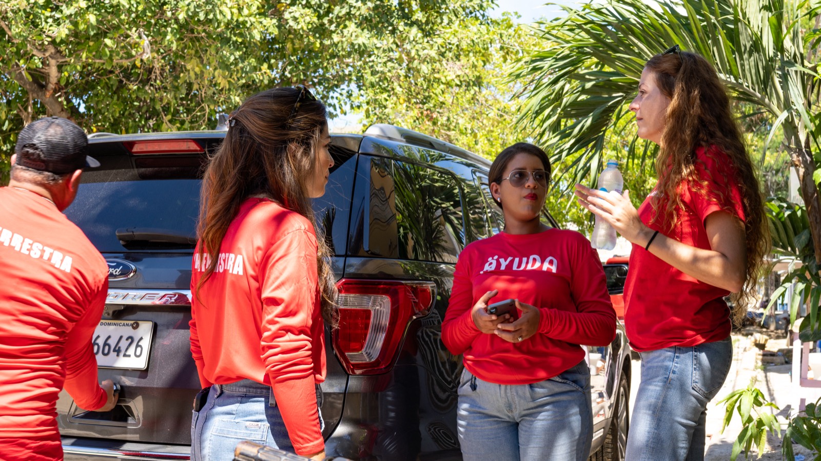 Operativo de Ayuda.do en el terreno